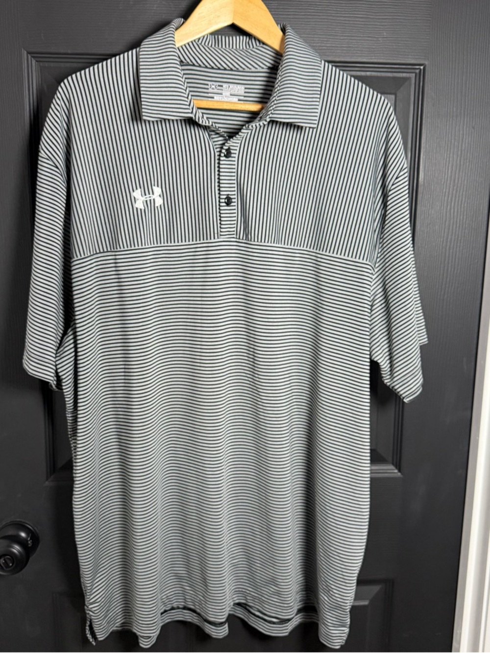 Under Armour Men’s Black & White Striped Golf Polo Shirt